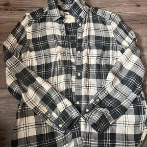 American Eagle Outfitters Black and White Checkered Shirt